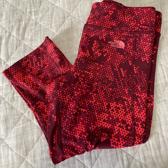 The North Face Pants - THE NORTH FACE WOMENS RED CROPPED LEGGINGS SIZE LARGE